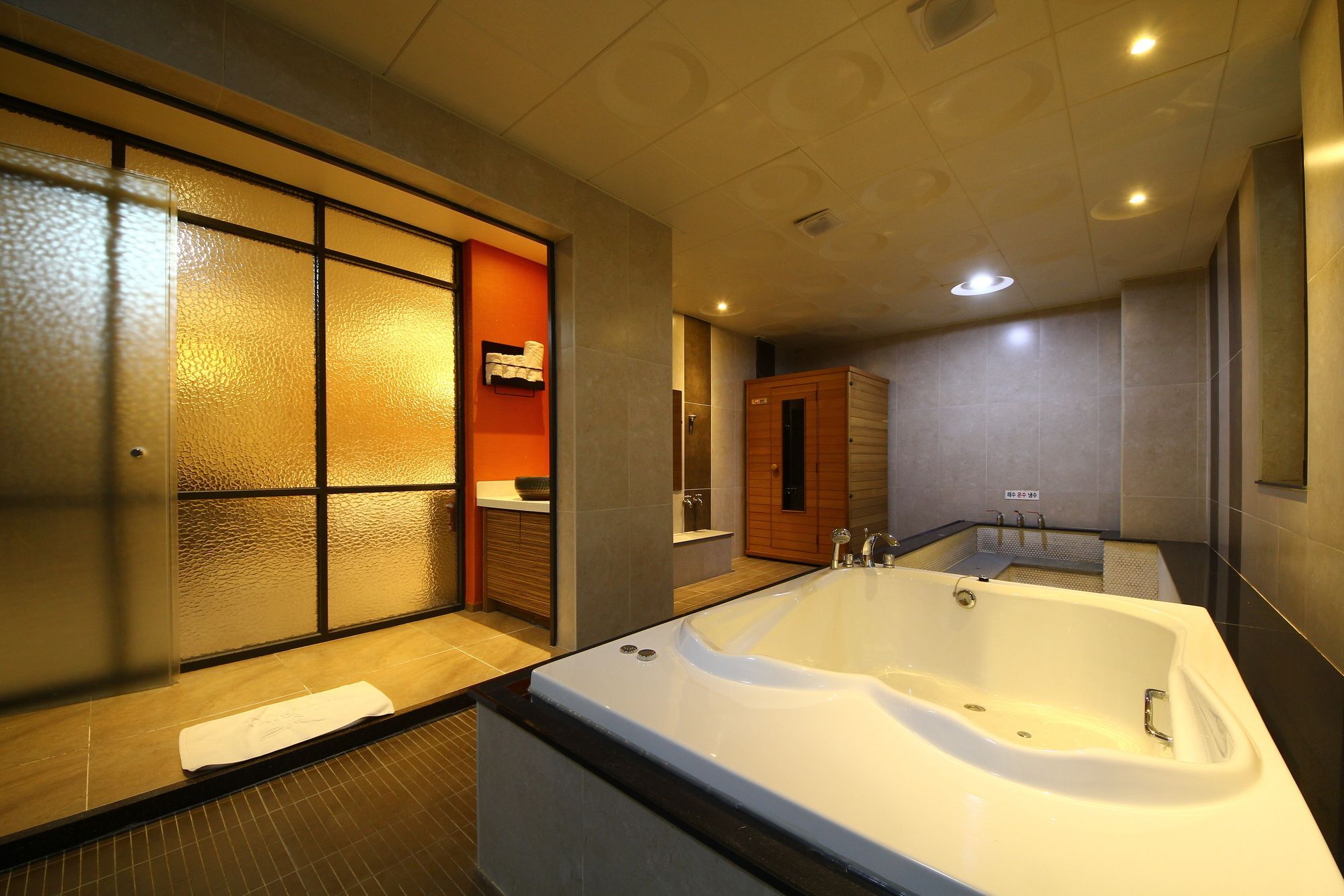 Habibi Hotel Incheon Exterior photo