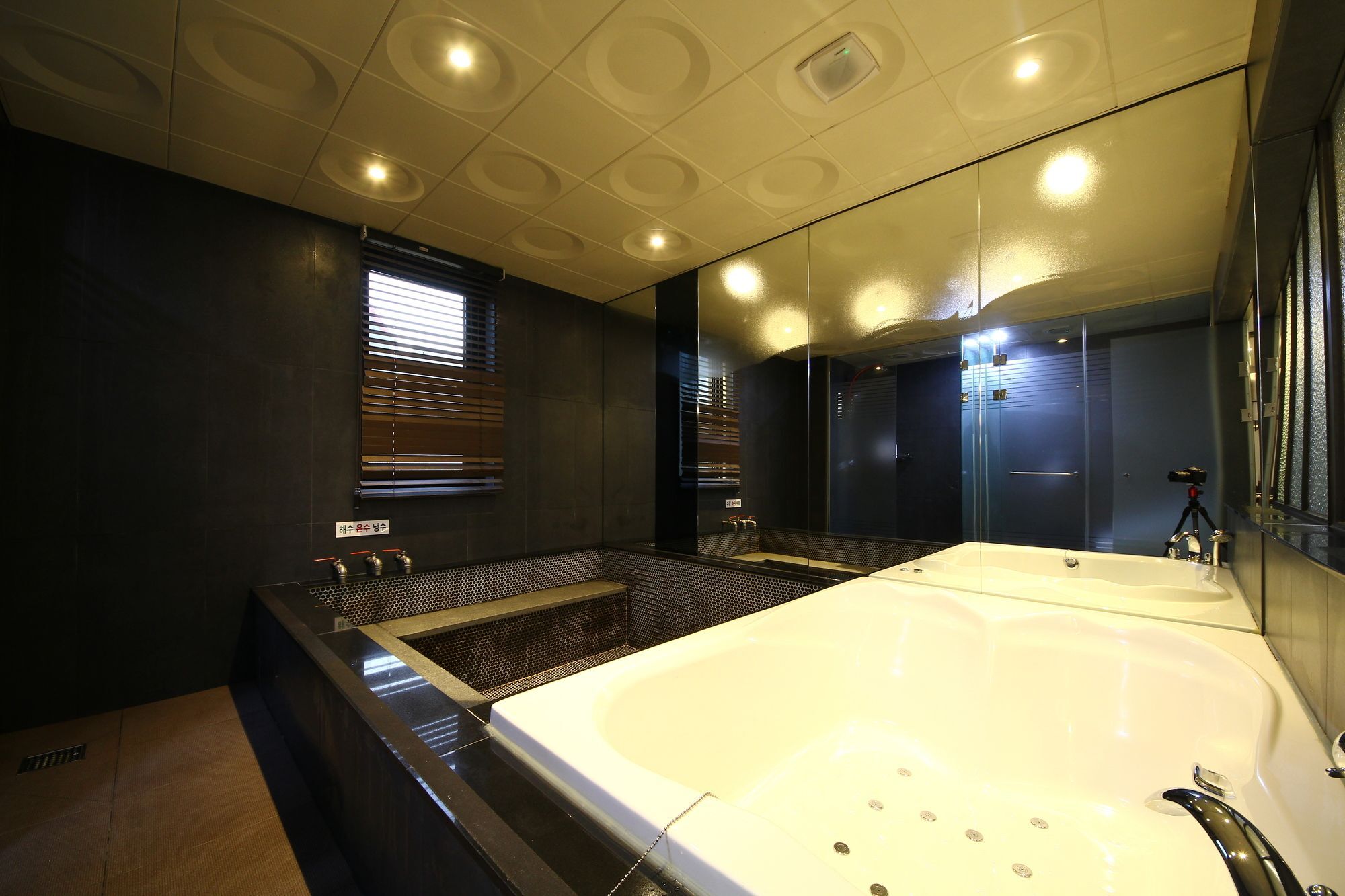 Habibi Hotel Incheon Exterior photo